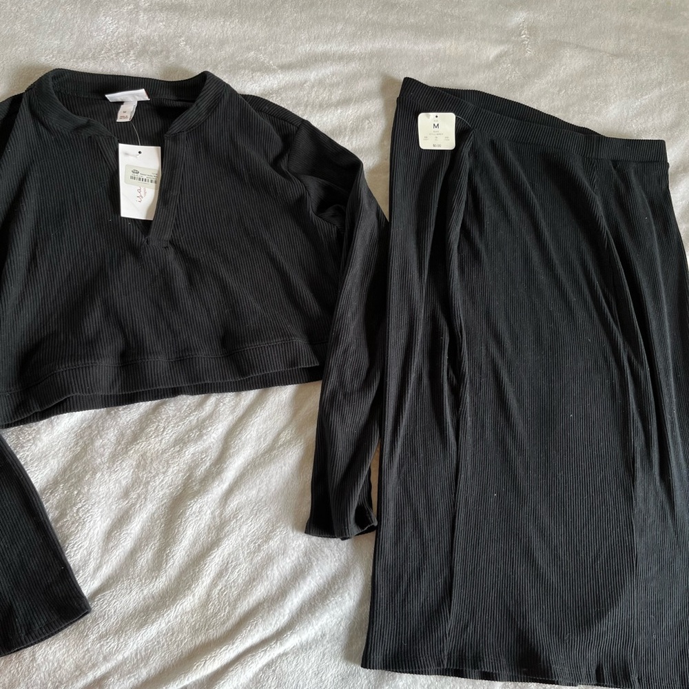 Isabel Maternity by Ingrid & Isabel Black Ribbed Ensemble